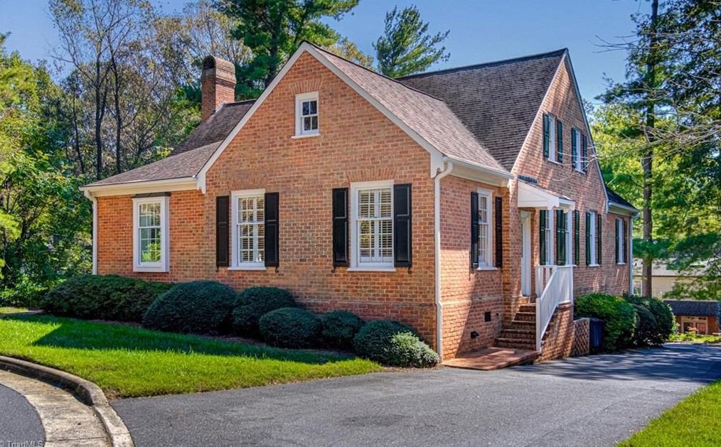 3222 Merion Ct, Winston Salem, NC 27104