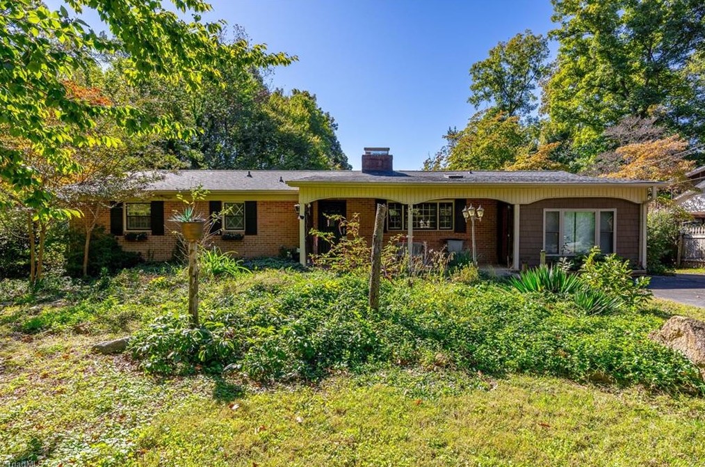 642 Omar Dr, Rural Hall, NC 27045