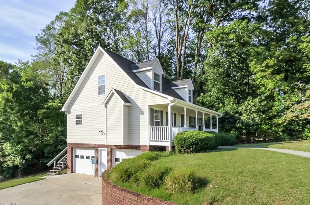 203 Lois Ln, Lexington, NC 27295