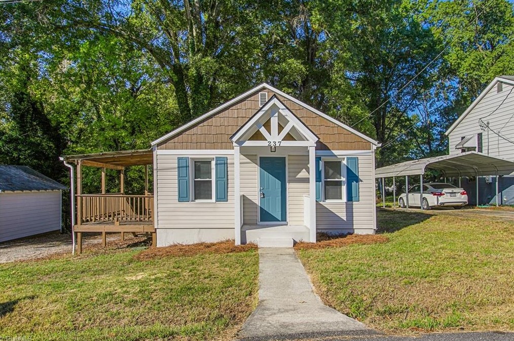 237 Adams St, Eden, NC 27288
