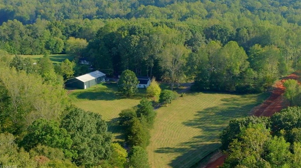 4420 Robinhood Rd, Winston Salem, NC 27104-4236