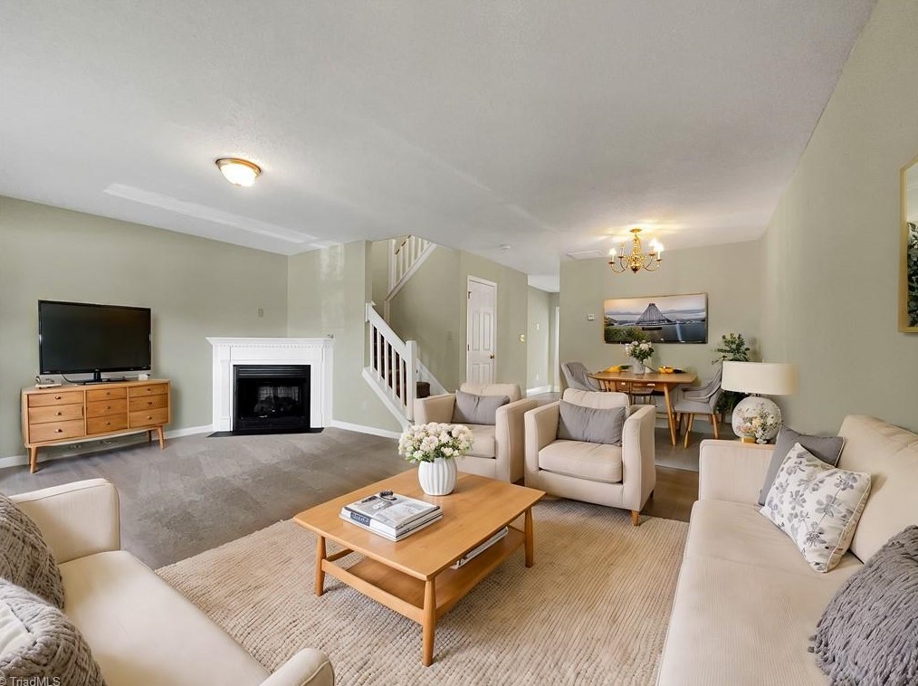 6343 Hibiscus Ct, Whitsett, NC 27377
