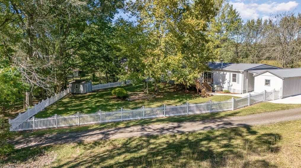200 Odell Myers Rd, Redland, NC 27006