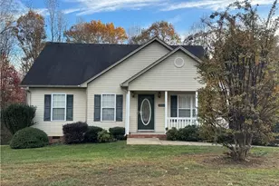 1590 Sunbridge Ct, Winston-Salem, NC 27103 - Photo 2