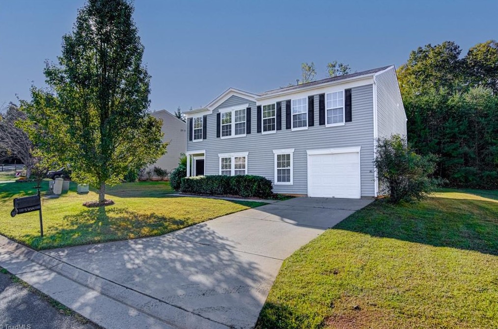 5368 Fairway Forest Dr, Winston Salem, NC 27105-3152