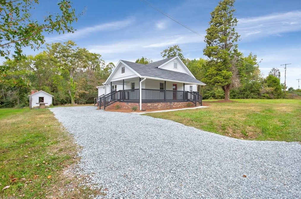 502 Charlie Hinkle Rd, Lexington, NC 27295