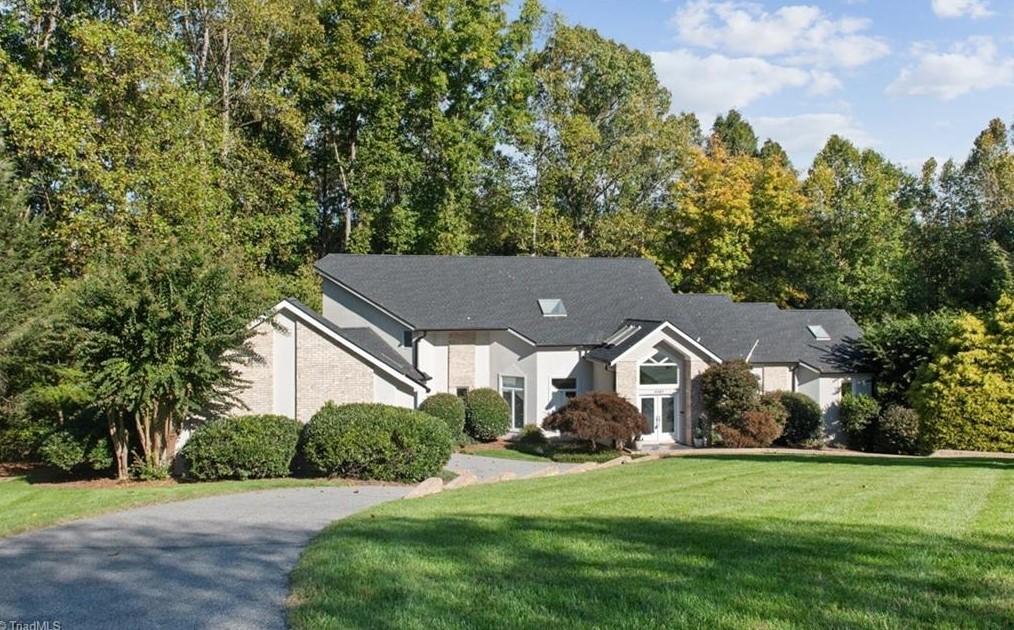 4457 Bent Tree Farm Rd, Winston Salem, NC 27106