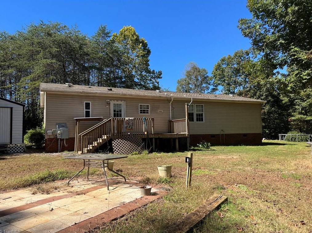 1110 Cold River Run Rd, W Field, NC 27053