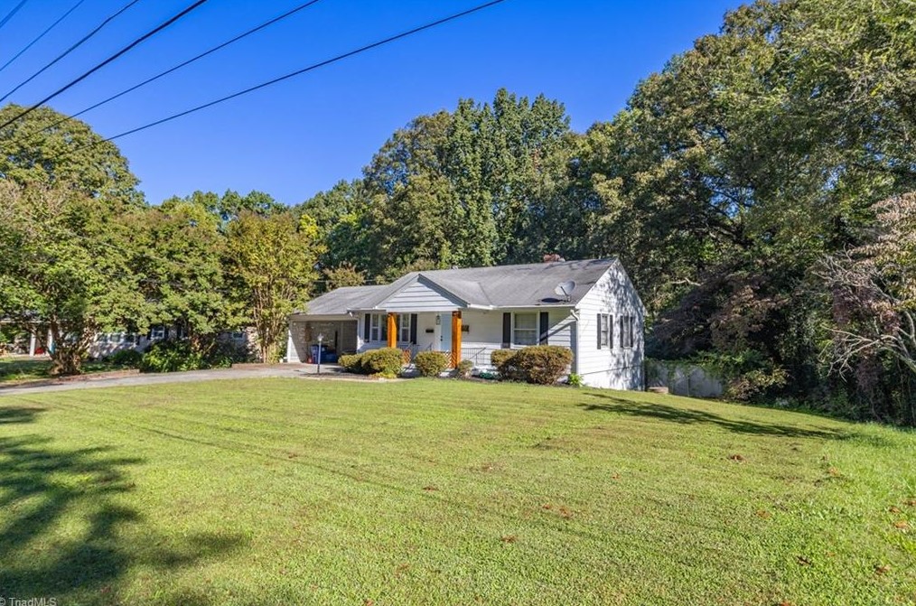 107 Crescent Rd, Winston Salem, NC 27105