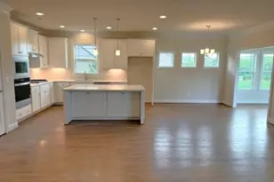 7607 Valhalla Wy, Greensboro, NC 27409 - Photo 8