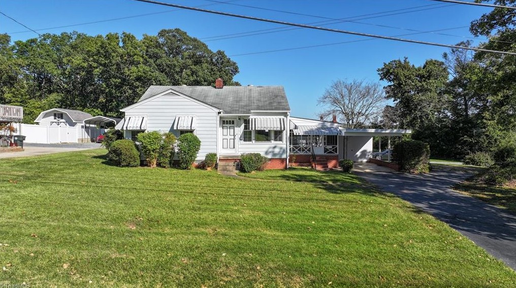 1035 Shamrock Rd, Asheboro, NC 27203