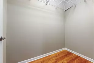 605 W Market St, Greensboro, NC 27401 - Photo 6