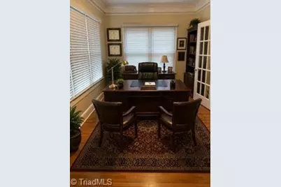 121 W Center Street, Lexington, NC 27292 - Photo 2