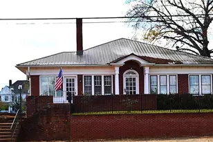 121 W Center St, Lexington, NC 27292 - Photo 1