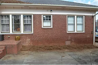 121 W Center Street, Lexington, NC 27292 - Photo 30