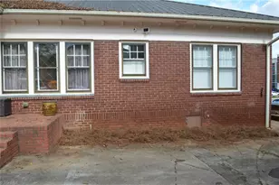 121 W Center St, Lexington, NC 27292 - Photo 30
