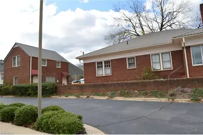 121 W Center Street, Lexington, NC 27292 - Photo 10