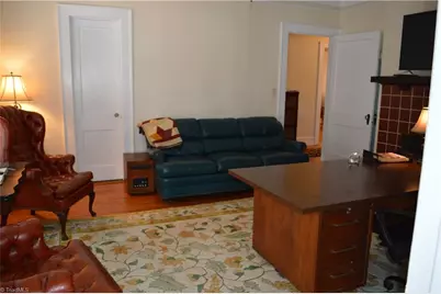 121 W Center Street, Lexington, NC 27292 - Photo 8