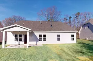 3043 Loch Dr, Winston-Salem, NC 27106 - Photo 6