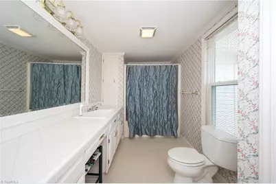 301 Virginia Drive, Yadkinville, NC 27055 - Photo 28