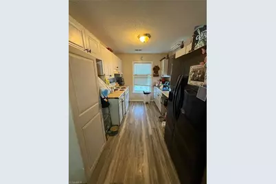 7 Fieldale Court, Greensboro, NC 27406 - Photo 16