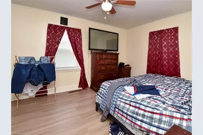 521 E 25th Street, Winston-Salem, NC 27101 - Photo 6