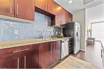 201 N Elm Street #1001, Greensboro, NC 27401 - Photo 10