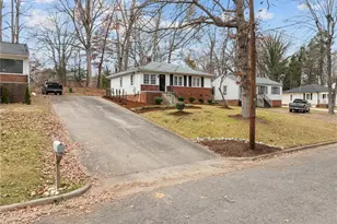 822 Glenwood Rd, Asheboro, NC 27203 - Photo 2