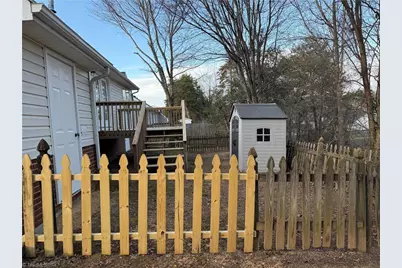 3007 Brookrun Drive, Jamestown, NC 27282 - Photo 20