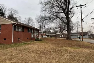 1609 17th St, Greensboro, NC 27405 - Photo 14