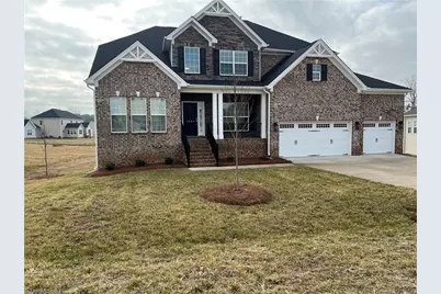 1096 Hollow Creek Lane #16, Kernersville, NC 27284 - Photo 2