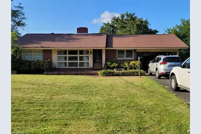 130 Williamson Avenue, Mount Airy, NC 27030 - Photo 2