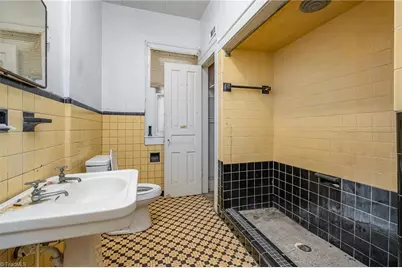 603 W Davis Street, Burlington, NC 27215 - Photo 32