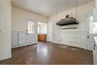 603 W Davis Street, Burlington, NC 27215 - Photo 18