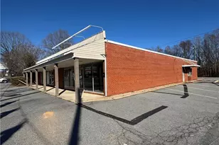 316 E Center St, Lexington, NC 27292 - Photo 2