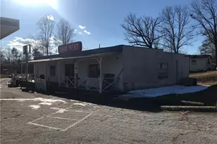 8172 Boone Trail, Purlear, NC 28665 - Photo 10