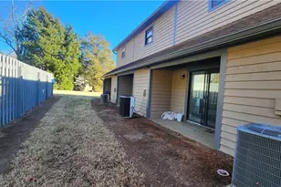 400 Vista Cir, Winston-Salem, NC 27106 - Photo 24