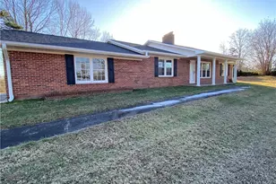1520 & 1532 Edgewood Dr, Mount Airy, NC 27030 - Photo 6