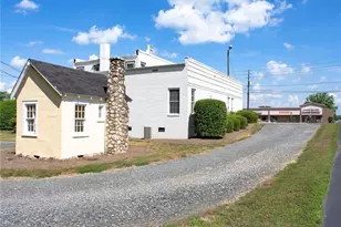222 E Meadow Rd, Eden, NC 27288 - Photo 4