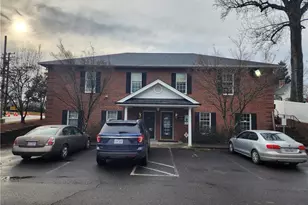 601 Willow St, Mount Airy, NC 27030 - Photo 2