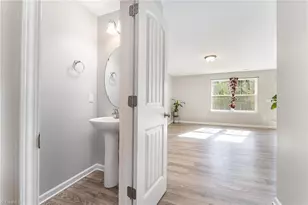 113 Red Plum Ln, Jamestown, NC 27282 - Photo 16