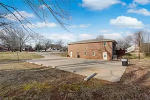 1203 Northup St, Reidsville, NC 27320 - Photo 48