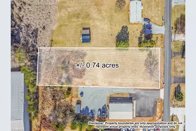 640 Carolina Avenue, Yadkinville, NC 27055 - Photo 2