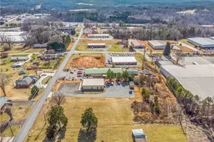 640 Carolina Ave, Yadkinville, NC 27055 - Photo 6