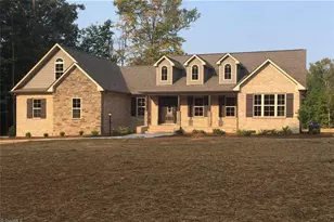 000 Sunset View Ct, Browns Summit, NC 27214 - Photo 4