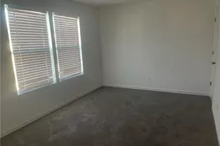 1818 Gatehouse Vw Dr, Winston-Salem, NC 27127 - Photo 8