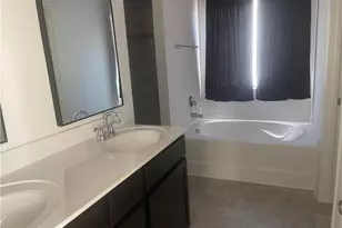 1818 Gatehouse Vw Dr, Winston-Salem, NC 27127 - Photo 10