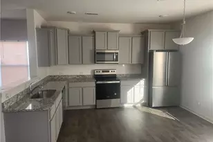 1818 Gatehouse Vw Dr, Winston-Salem, NC 27127 - Photo 6