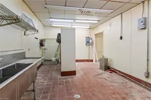 244 Main St, Mount Airy, NC 27030 - Photo 8