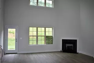 2932 Flat Rock Dr, Winston-Salem, NC 27127 - Photo 6